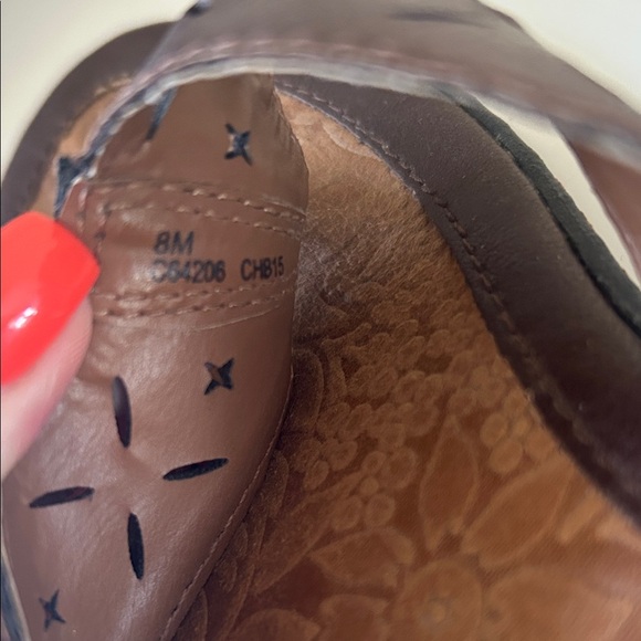 Brown Leather Sandals - Picture 6 of 11